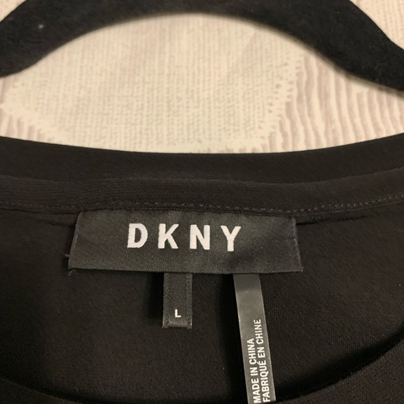 DKNY SWEATER OPEN SHOLDER - Picture 3 of 9